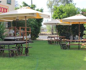 Francis Hotel Thallon - Accommodation Daintree 1