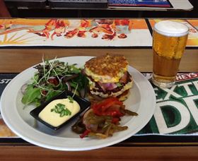 Francis Hotel Thallon - Accommodation Daintree 2
