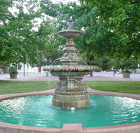 Royal Doulton Hankinson Memorial Fountain - Accommodation Daintree