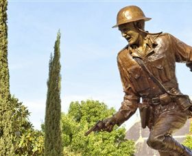 Private Robert Mactier Statue - Accommodation Daintree 1