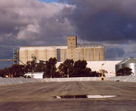 Co-operative Bulk Handling (CBH) Wheat Storage And Transfer Depot - Accommodation Daintree 1