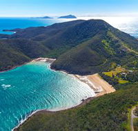 Basil Bay on Keswick Island - Accommodation Daintree