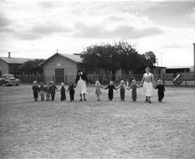 Benalla Migrant Camp Exhibition - Accommodation Daintree 5