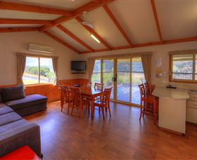 Inland Waters Holiday Parks Mookerawa Waters - Accommodation Daintree 3