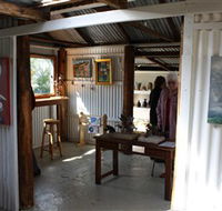 Tin Shed Gallery - Accommodation Daintree