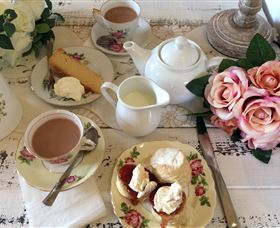 Rick Rutherfords Country Gallery - Accommodation Daintree 4