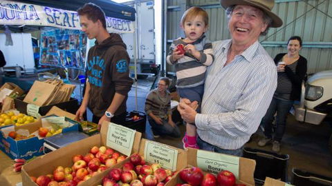 Capital Region Farmers Markets - Accommodation Daintree 6