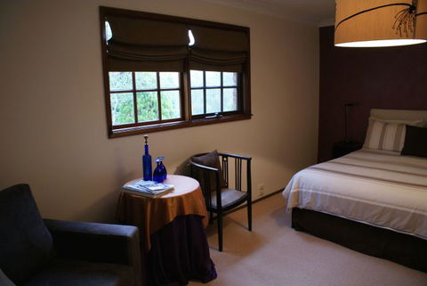 Yallambee Bed And Breakfast - Accommodation Daintree 0