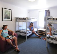 Yamba YHA - Accommodation Daintree