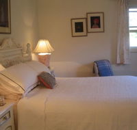 Trafalgar Bed and Breakfast and Annie's cottage - Accommodation Daintree