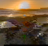Bruny Island 3-Day Guided Walk with Wine and Cheese Tasting - Accommodation Daintree
