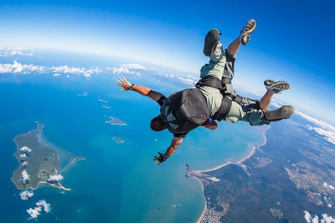 Beach Skydive From Up To 15000ft Over Mission Beach - Accommodation Daintree 5
