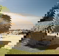 Dugong Sanctuary - Clairview - Accommodation Daintree