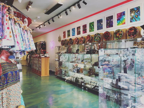 In.cube8r Gallery And Emporium - Accommodation Daintree 0