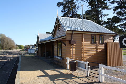 Crookwell Railway Station - Accommodation Daintree 1