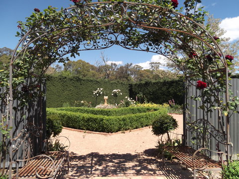 High Country Maze - Accommodation Daintree 2