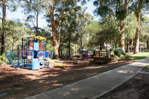 Vasse River And Rotary Park - Accommodation Daintree 0