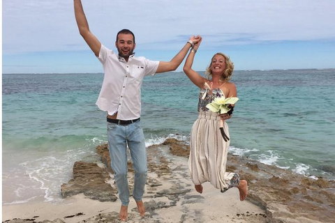 Elope In Paradise - Weddings At Mission Beach - Accommodation Daintree 1