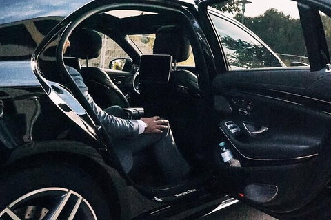 Arrival Private Transfers: Adelaide Airport ADL To Adelaide In Business Car - Accommodation Daintree 4