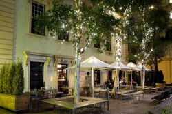 Ryans Paragon Hotel - Accommodation Daintree 0