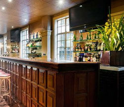 Grand Hotel - Accommodation Daintree 0