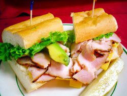 Monties Bar - Accommodation Daintree 2