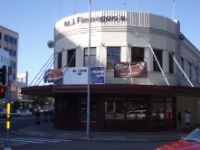 MJ Finnegans Irish Pub - Accommodation Daintree 2