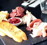 Watt Modern Dining - Accommodation Daintree