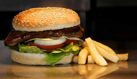 Bam Burgers - Accommodation Daintree 2