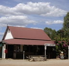Daly Waters Historic Pub - Accommodation Daintree