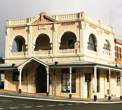 Queenstown TAS Accommodation Daintree