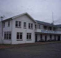 Spring Bay Hotel - Accommodation Daintree