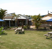 Moonee Beach Tavern - Accommodation Daintree