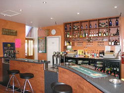 Sportsmans Hall Hotel - Accommodation Daintree 2