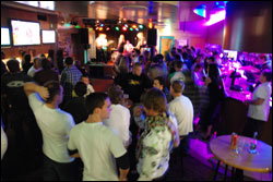 The Beach Hotel Merewether - Accommodation Daintree 2