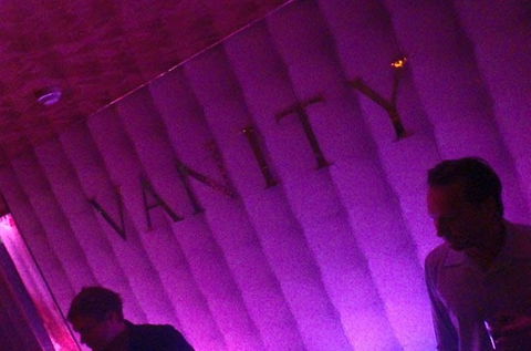 Vanity Nightclub - Accommodation Daintree 0