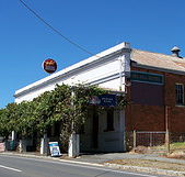 Red Hill Hotel - Accommodation Daintree
