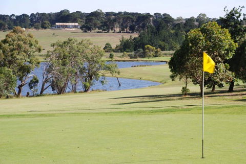 Devilbend Golf Club - Accommodation Daintree 2