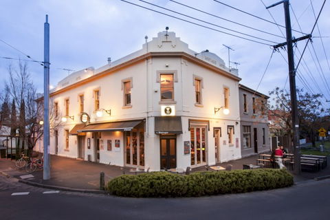 The Fox On Montague - Accommodation Daintree 0