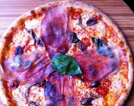 La Rosa Bar And Pizza - Accommodation Daintree 3