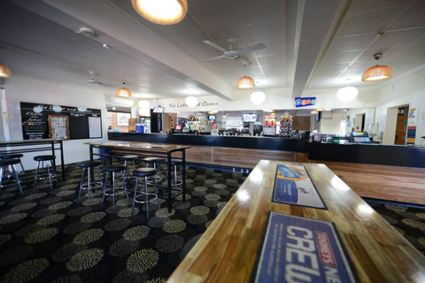 Lakes & Ocean Hotel - Accommodation Daintree 0