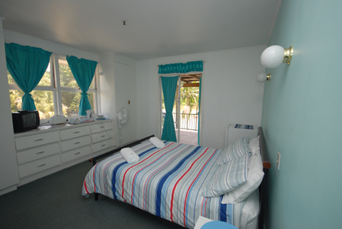 Riverview Hotel - Accommodation Daintree 1
