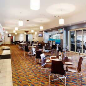 Waterfront Hotel - Accommodation Daintree 5