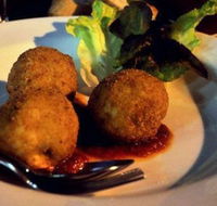 Via Napoli Pizzeria - Accommodation Daintree