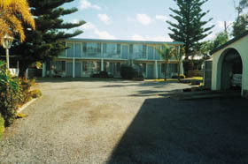 Troubridge Hotel - Accommodation Daintree 0