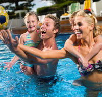 V3 Bar  Novotel Brighton Beach - Accommodation Daintree