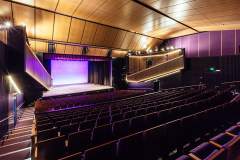 Herman's Hermits With Special Guest Mike Pender - The Six O'Clock Hop - Accommodation Daintree 1