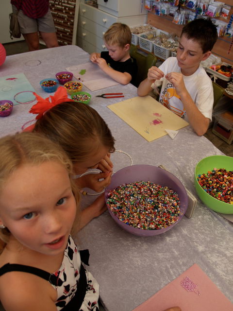 School Holiday One Hour Beading Workshops - Accommodation Daintree 1