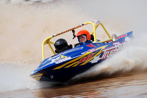 V8 Superboats - Accommodation Daintree 0
