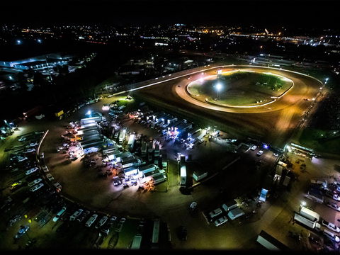 Valvoline Raceway's Opening Night - Accommodation Daintree 0